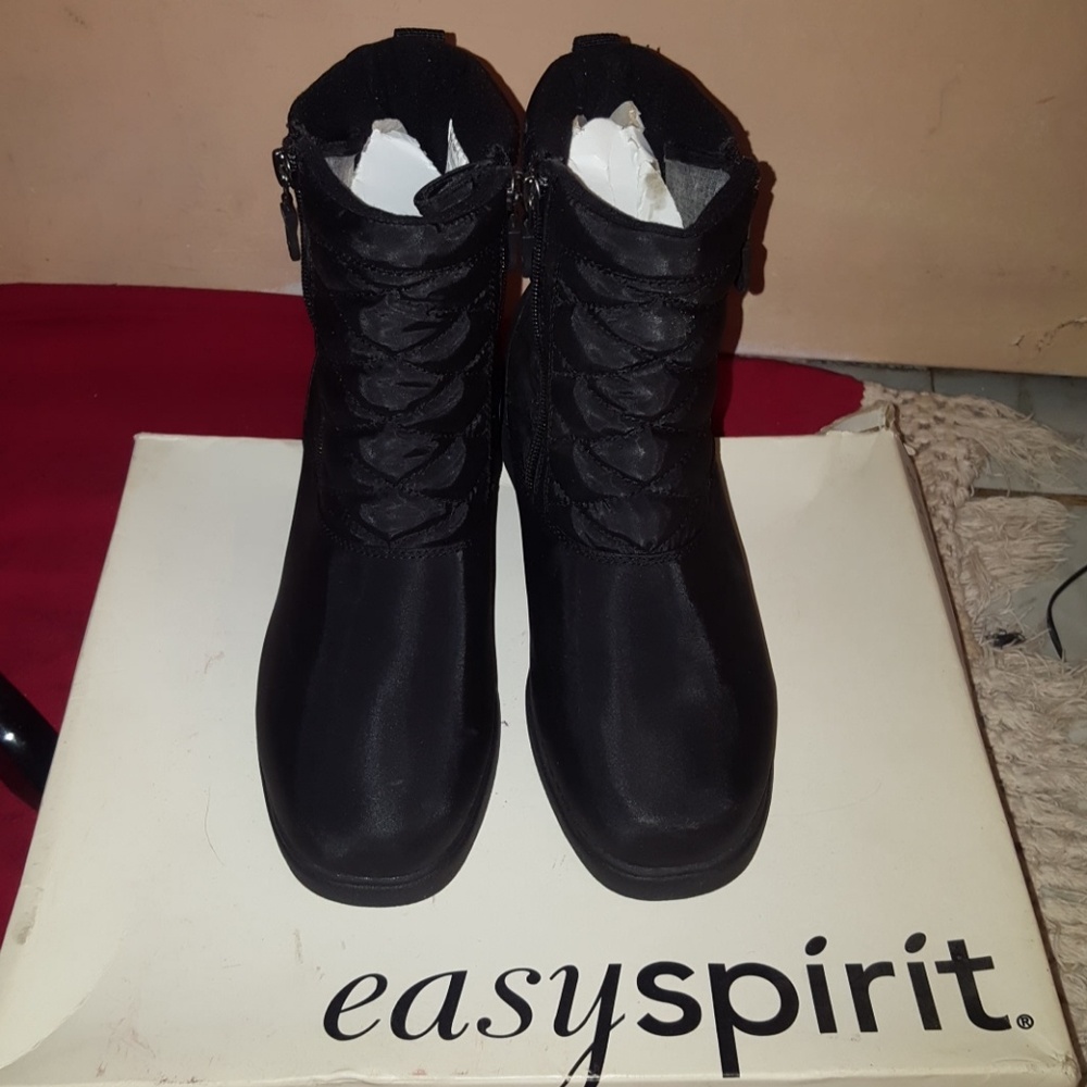 Brand New Easy Spirit Rain Boots
